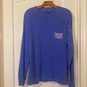 TYLER's Southlake Women's Comfort Colors Long Sleeve Tshirt Medium EUC